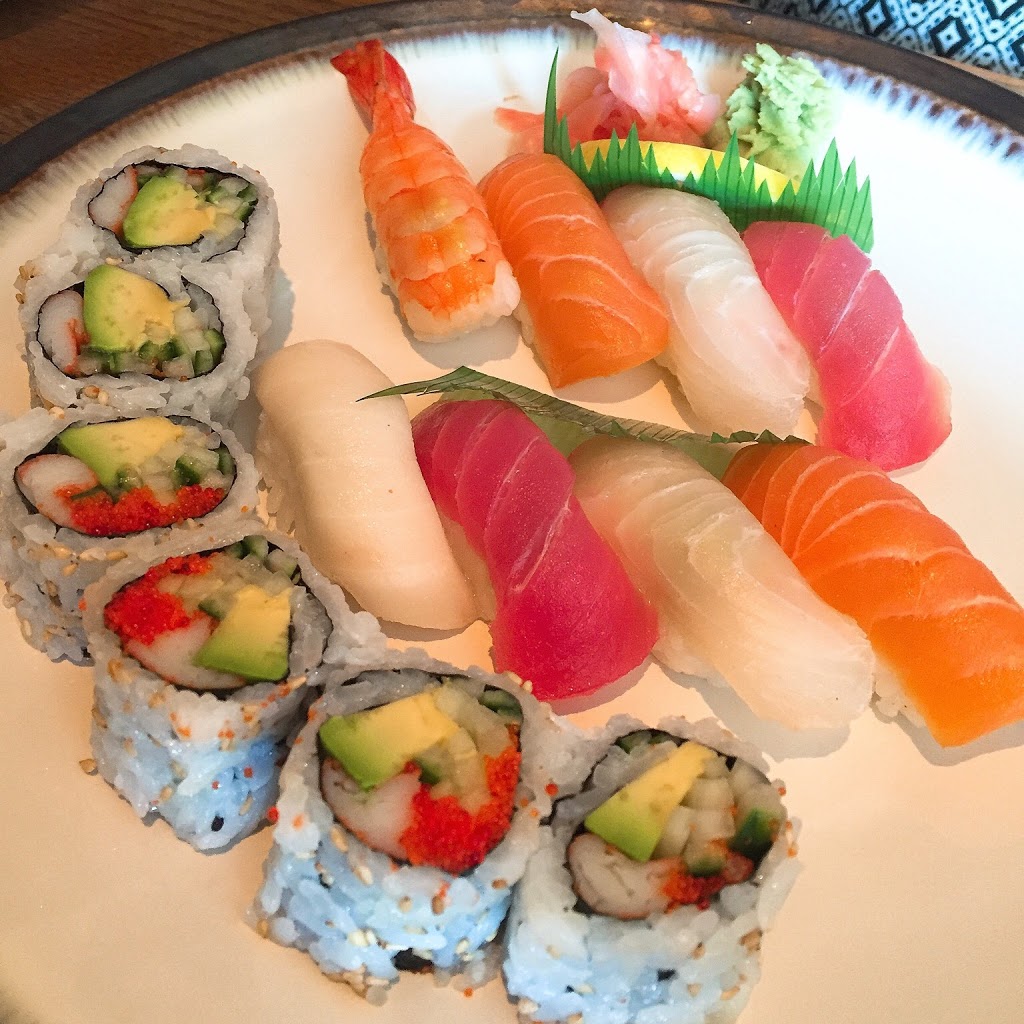 Mazz Sushi | 993 Bloor St W, Toronto, ON M6H 1M1, Canada | Phone: (416) 536-7631