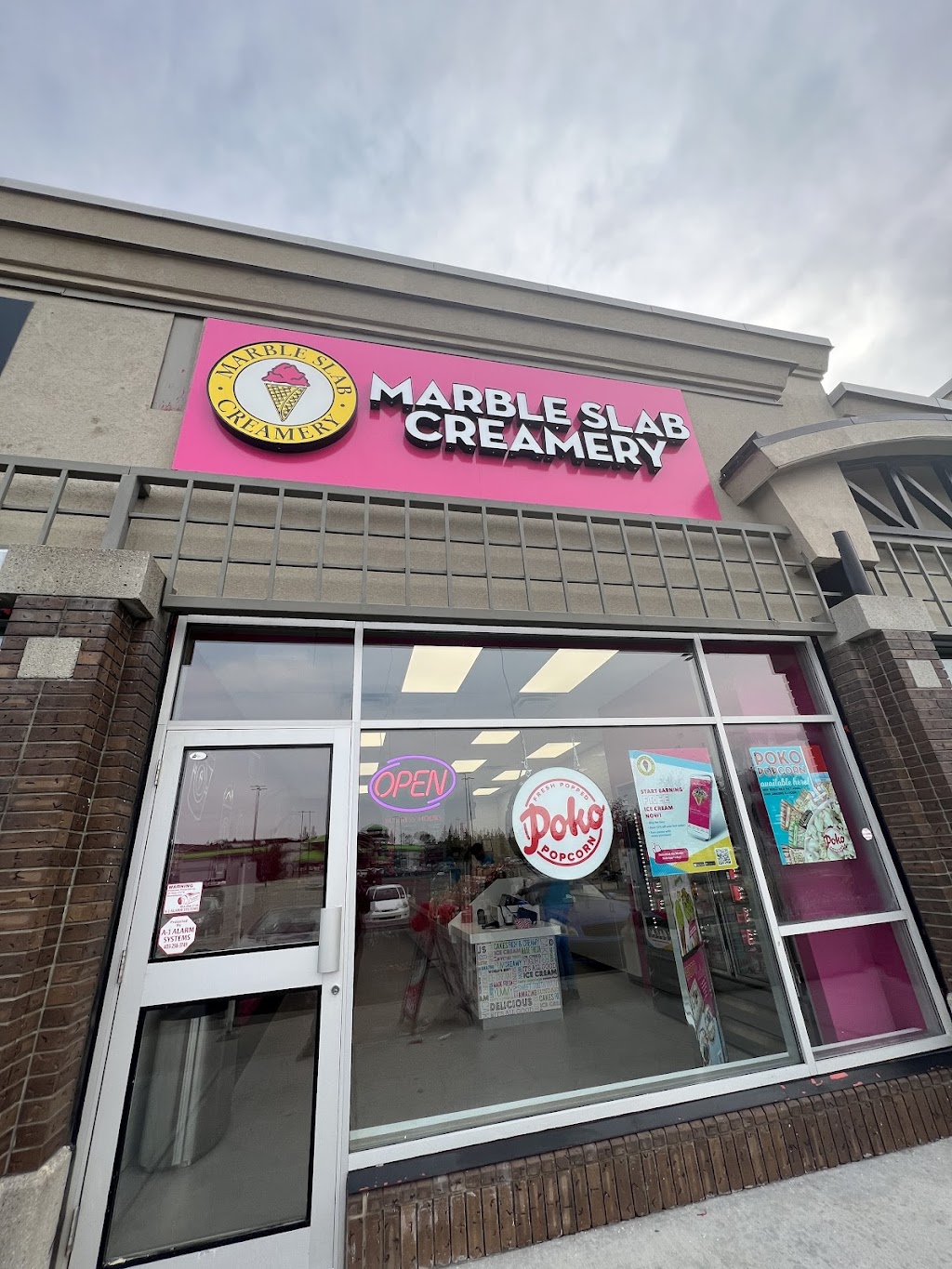 Marble Slab Creamery | 1440 52 St NE unit 168, Calgary, AB T2A 4T8, Canada | Phone: (587) 888-3949