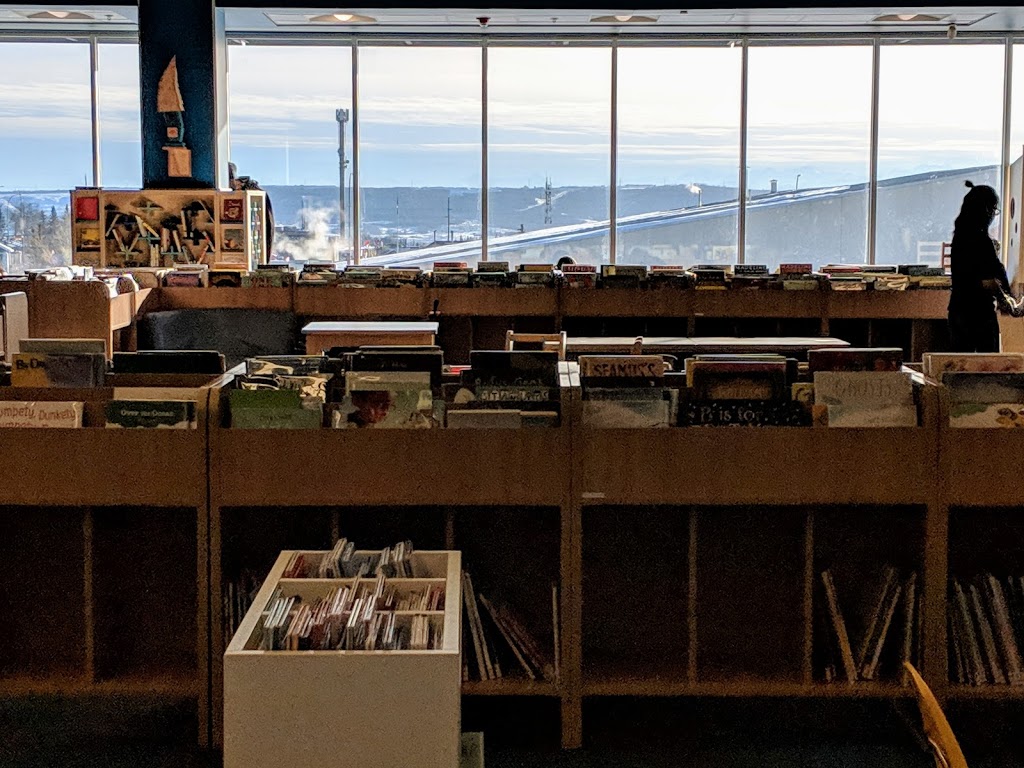 Crowfoot Library | 8665 Nose Hill Dr NW, Calgary, AB T3G 5T3, Canada | Phone: (403) 260-2600