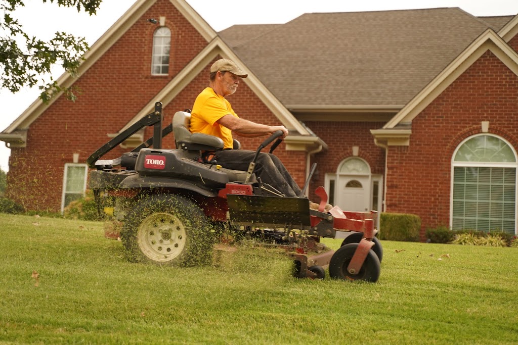 Augusta Lawn Care of Coquitlam | 2340 Lobb Ave, Port Coquitlam, BC V3C 1M8, Canada | Phone: (604) 549-5822