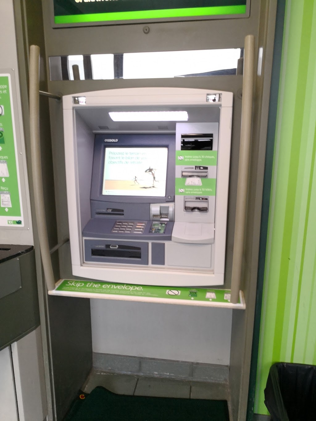 TD Canada Trust Branch and ATM | 1825 Avenue OBrien, Saint-Laurent, QC H4L 3W6, Canada | Phone: (514) 956-0909