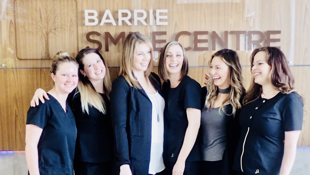 Barrie Smile Centre | 370 Bayview Dr Suite 121, Barrie, ON L4N 7L3, Canada | Phone: (705) 300-0040