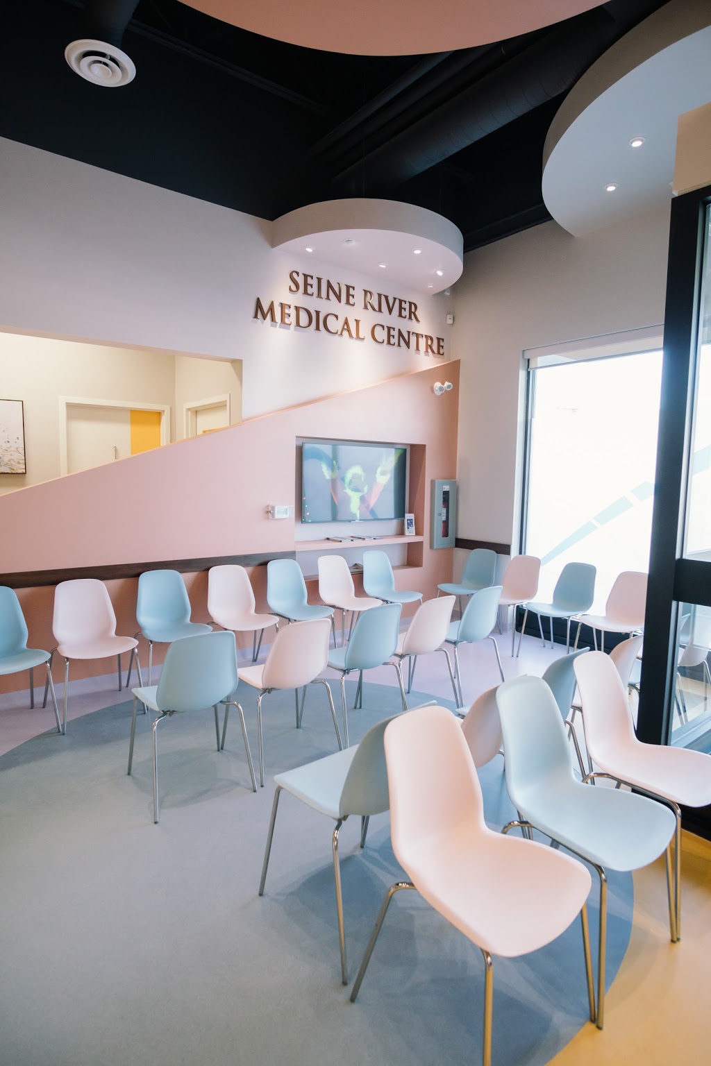 Seine River Medical Centre | 980 St Annes Rd #6, Winnipeg, MB R2N 0A5, Canada | Phone: (204) 255-5800