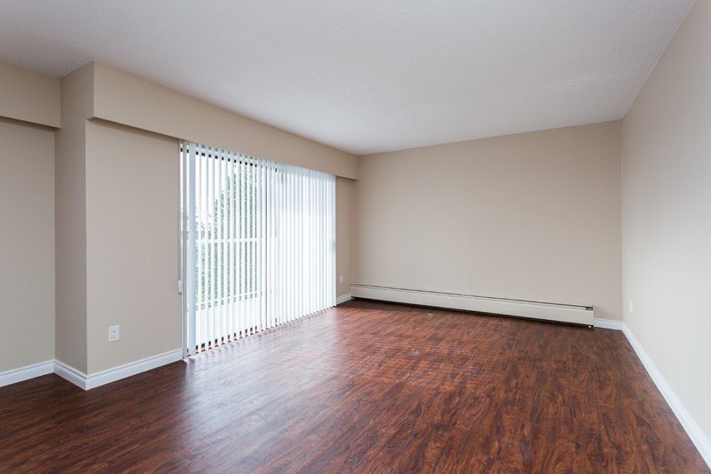 Skyview Apartments | 908 Sixth Ave, New Westminster, BC V3M 2B6, Canada | Phone: (604) 239-8891