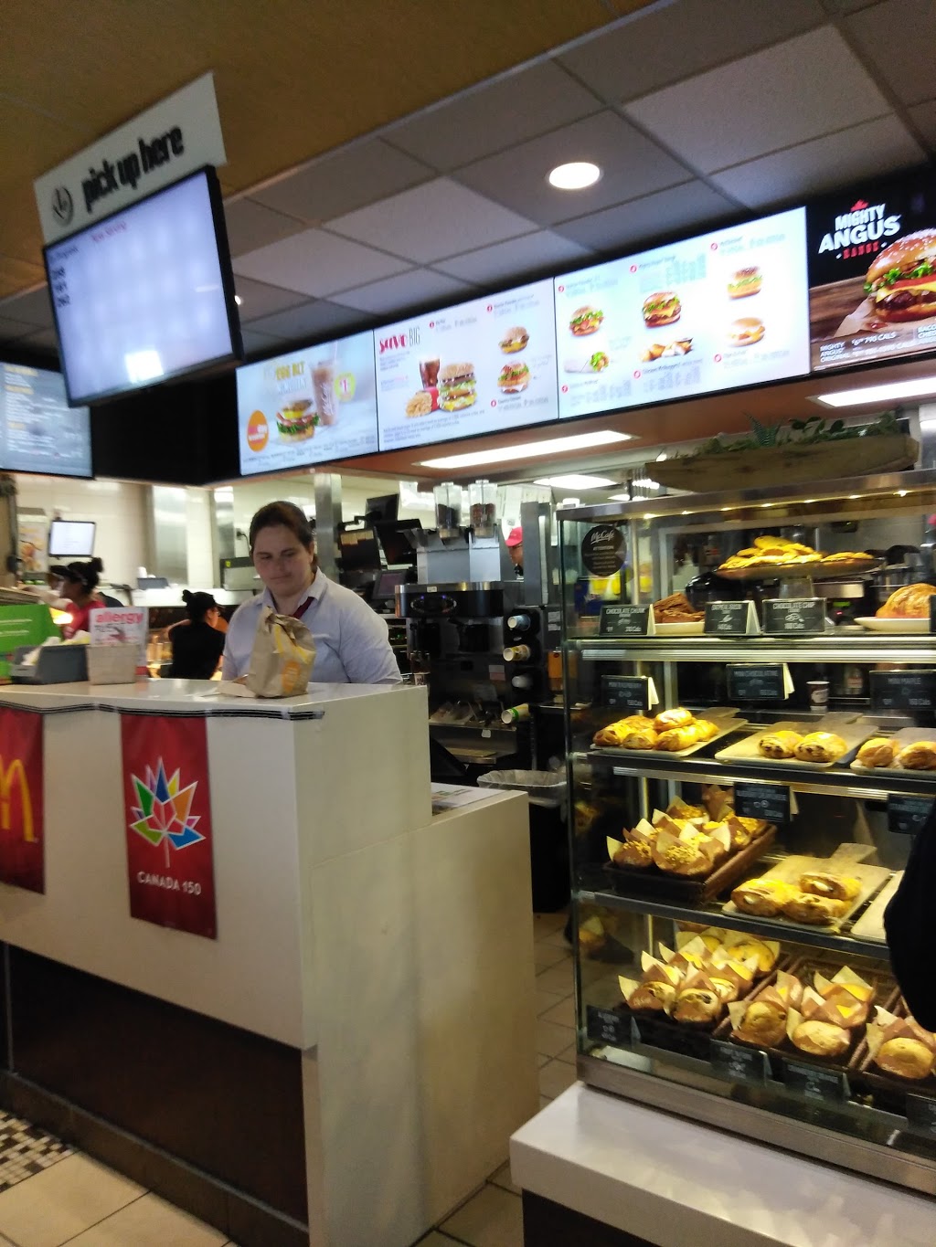McDonalds | 4416 Innes Rd, Orléans, ON K4A 3W3, Canada | Phone: (613) 841-6633