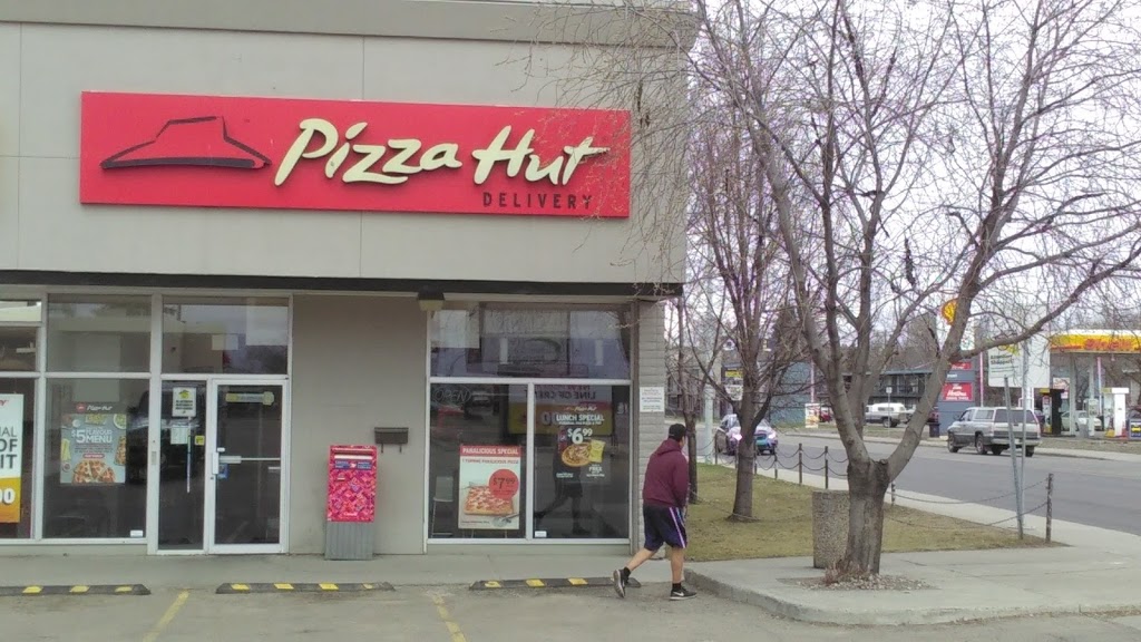 Pizza Hut | 11740 34 St NW, Edmonton, AB T5W 1Z1, Canada | Phone: (780) 310-1010