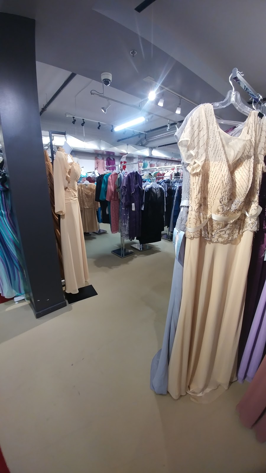 Gemini Bridal Prom Tuxedo Centre | 4142 101 St NW, Edmonton, AB T6E 0A5, Canada | Phone: (780) 760-1212