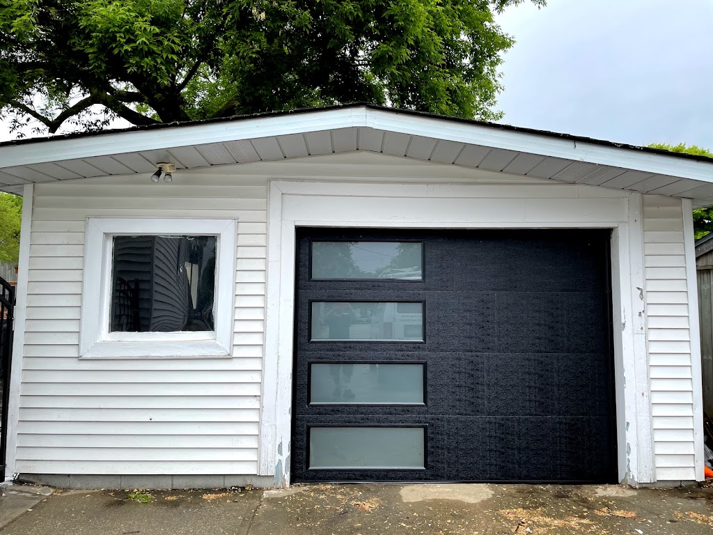 Mister Garage Door | 237 Thorn Dr, Strathroy, ON N7G 4C2, Canada | Phone: (519) 384-3667