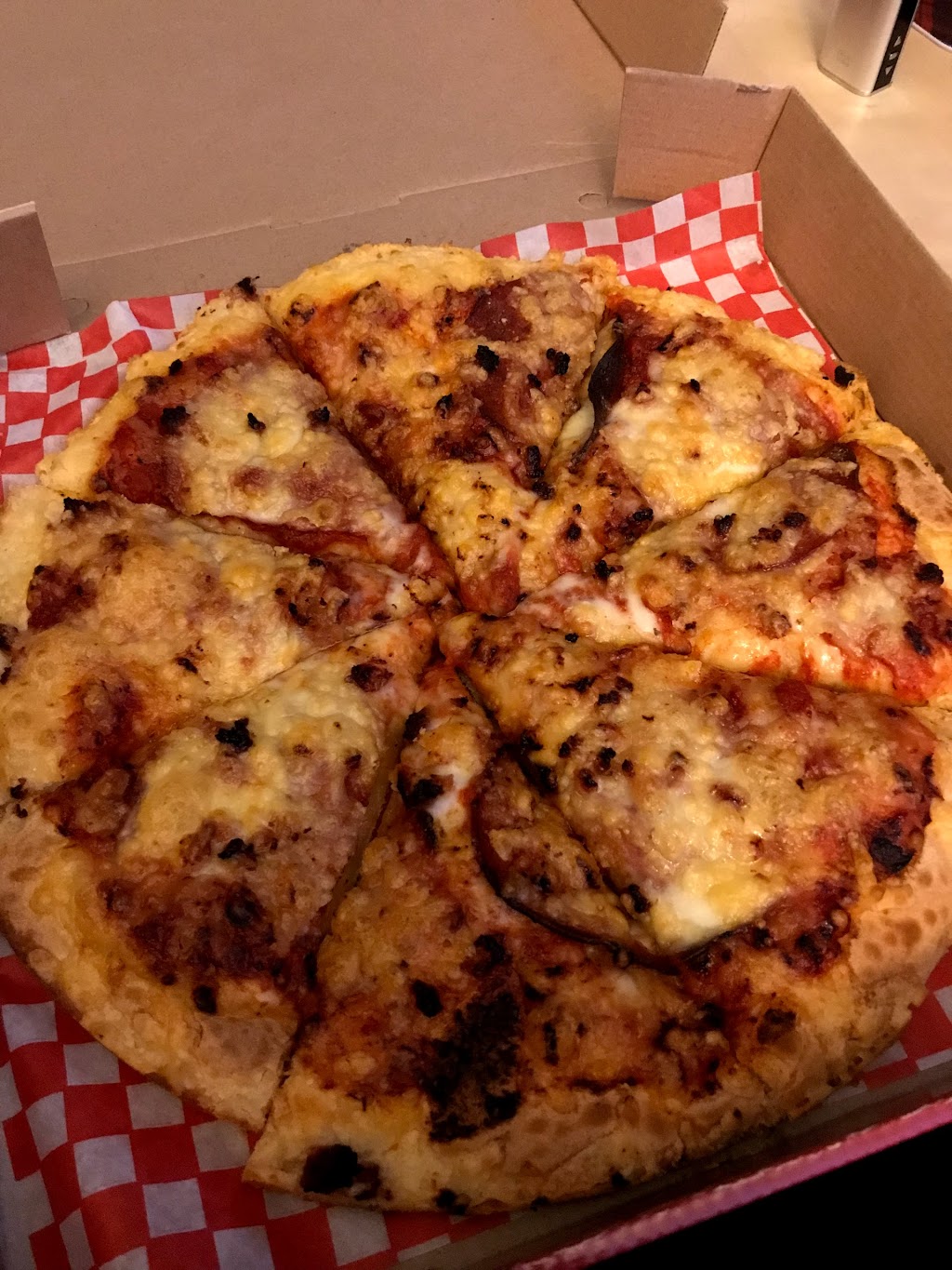 900 Degree Pizza | 2829 14 St SW, Calgary, AB T2T 3V3, Canada | Phone: (403) 299-9900