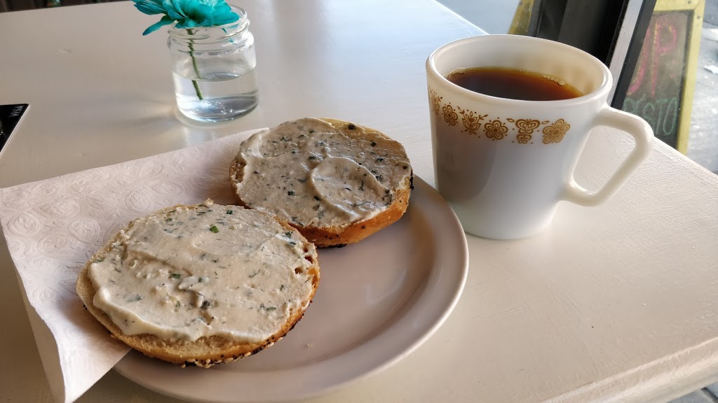 am bagel | 53 Roncesvalles Ave, Toronto, ON M6R 2K5, Canada | Phone: (647) 528-2613