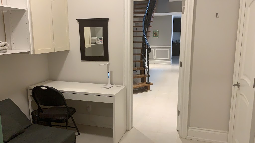 Furnished Rooms for Rent - Toronto | Near subway, Midtown Toronto, ON M6C 1R8, Canada | Phone: (416) 656-2122