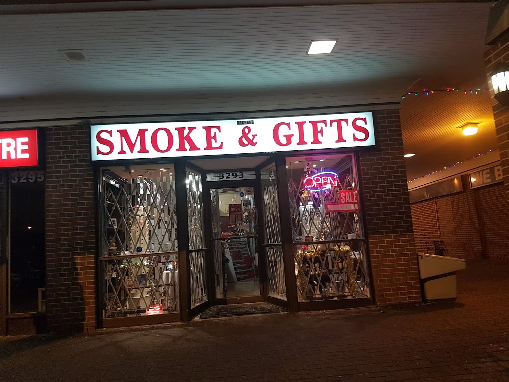 Michael Smoke & Gift | 3293 Bayview Ave, North York, ON M2K 1G4, Canada | Phone: (416) 223-4772