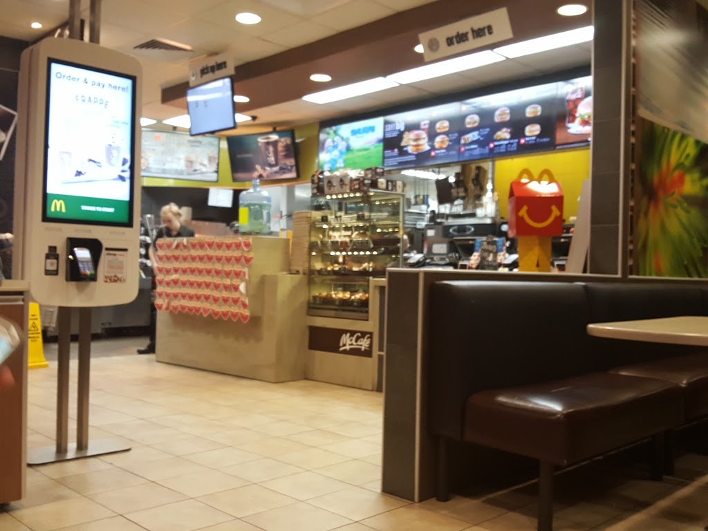 McDonalds | 2387 Highway #2, Bowmanville, ON L1C 4Z3, Canada | Phone: (905) 623-4200