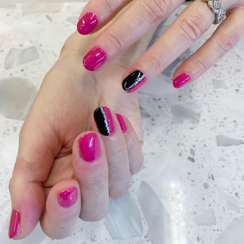 Queue Nails and Spa | 288 St Moritz Dr SW #4104, Calgary, AB T3H 5X8, Canada | Phone: (403) 249-8844