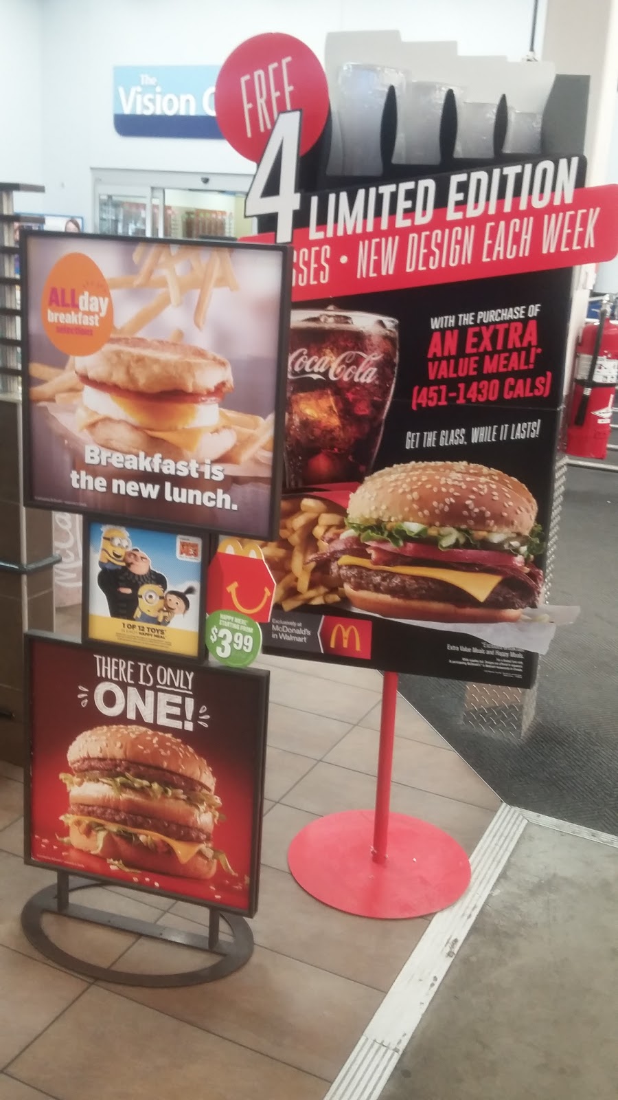 McDonalds | 1500 Dundas St E, Mississauga, ON L4X 1L4, Canada | Phone: (905) 270-2050