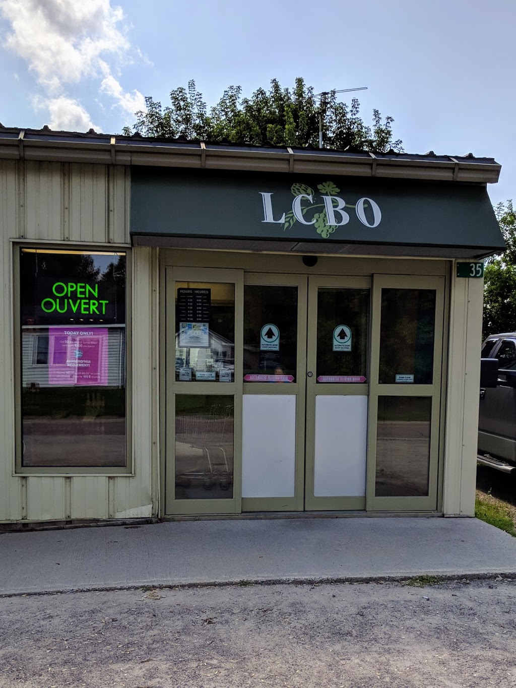 LCBO | 35 La Passe Rd, Beachburg, ON K0J 1C0, Canada | Phone: (613) 582-3975