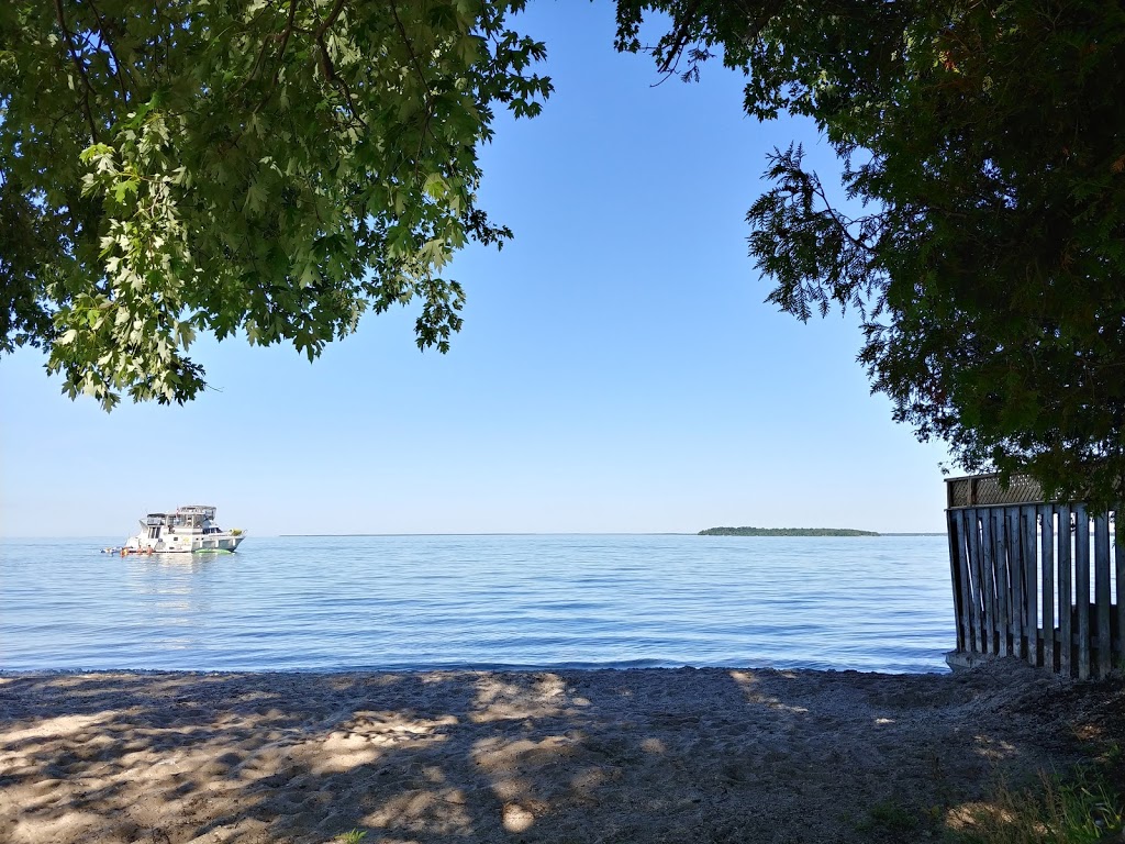 Innisfil Beach | 2715 Purvis St, Innisfil, ON L9S 3K6, Canada