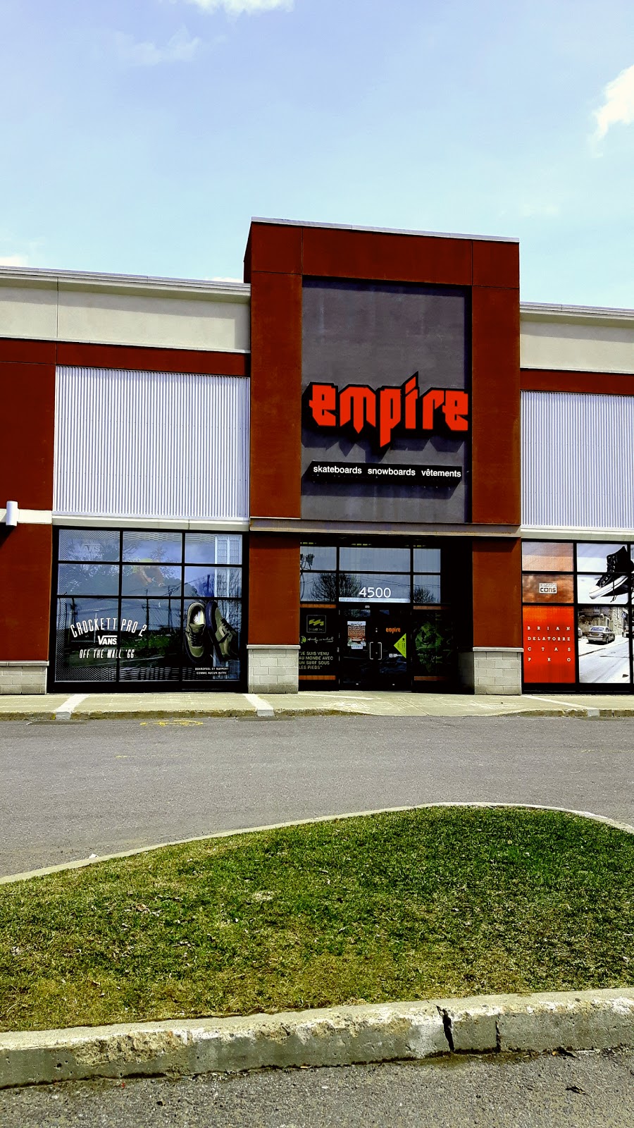 Empire Québec | 4500 Boulevard des Gradins, Québec, QC G2J 1A6, Canada | Phone: (418) 622-2226