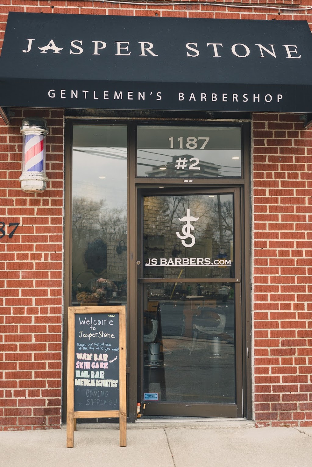 Jasper Stone Gentlemens Barbershop | 1187 Hurontario St unit 2, Mississauga, ON L5G 3H2, Canada | Phone: (905) 990-8898