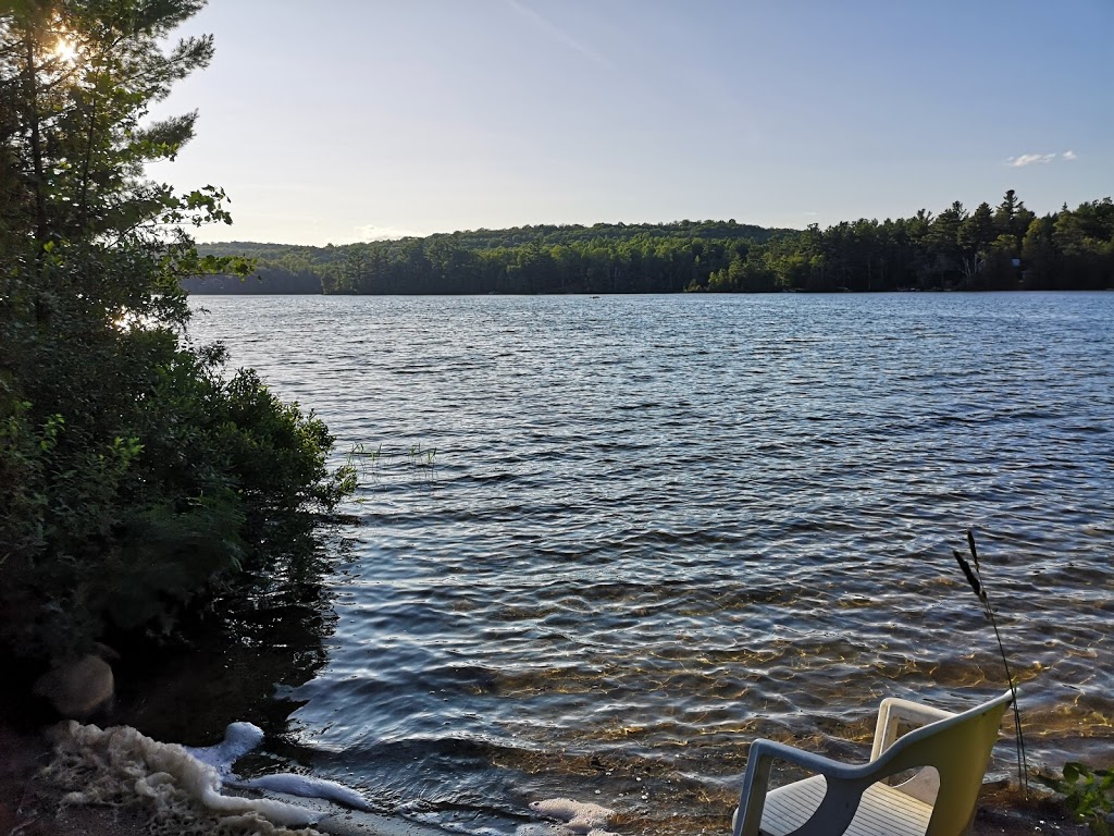 Chalet du Lac Clair sud | 6856 Chemin du Lac Clair S, Rawdon, QC J0K 1S0, Canada | Phone: (450) 760-8252