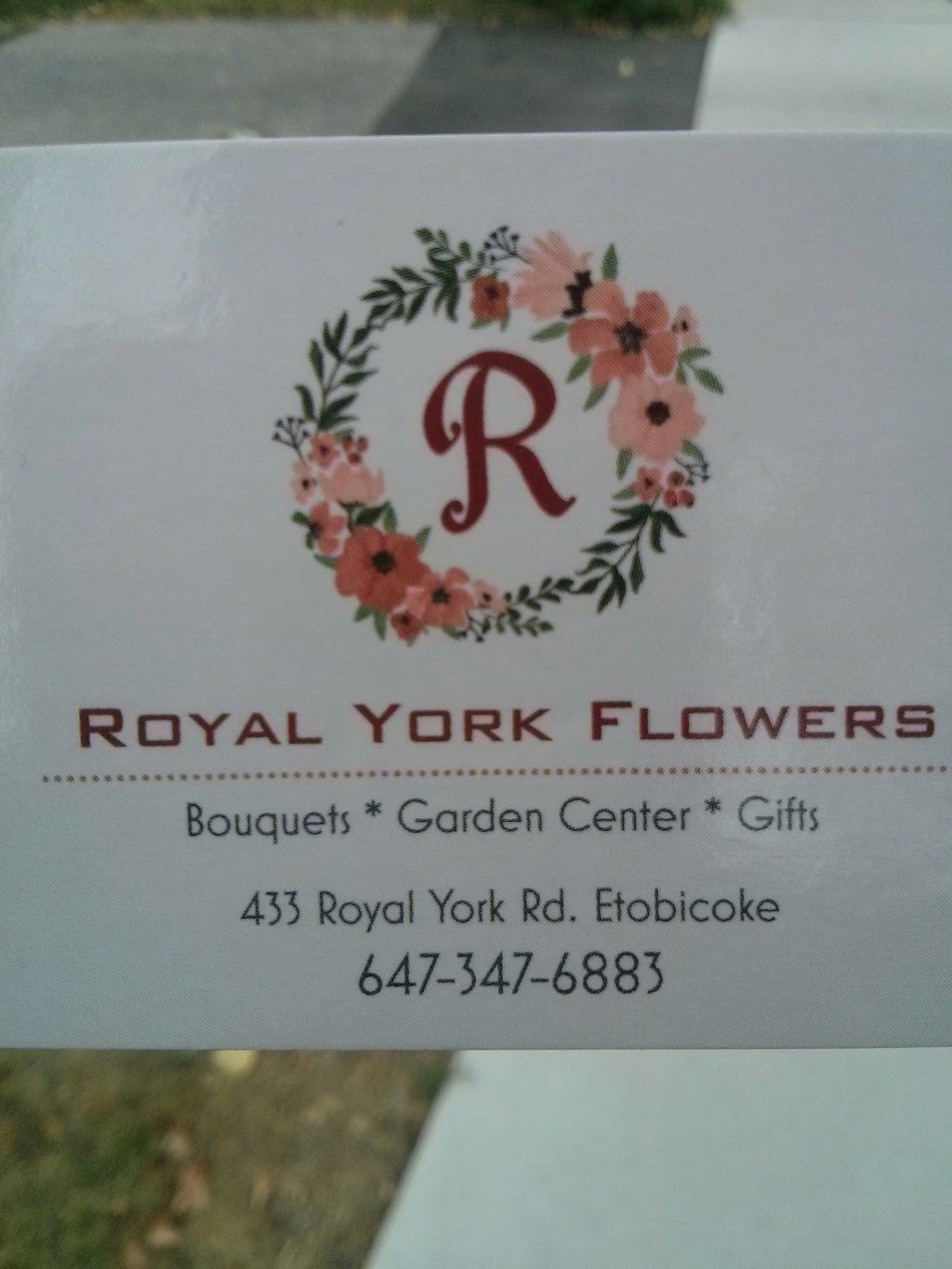 Royal York Flowers | 433 Royal York Rd, Etobicoke, ON M8Y 2S1, Canada | Phone: (647) 347-6883