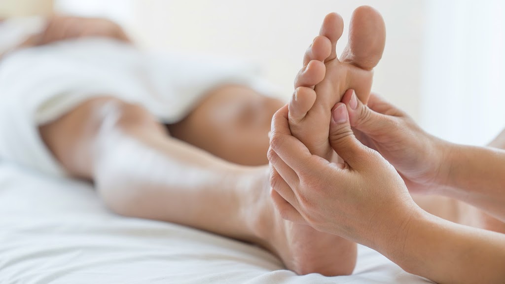 Sole Energy Foot Massage & Reflexology | 443 Broadview Ave, Toronto, ON M4K 2N2, Canada | Phone: (416) 559-5580