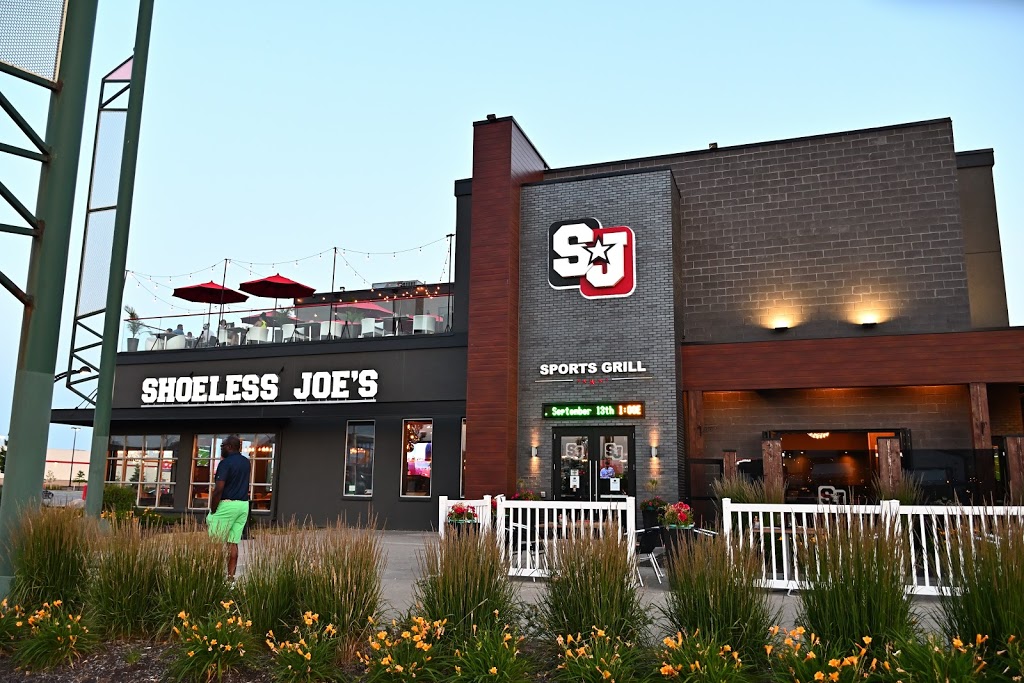 Shoeless Joes Sports Grill | 21 Colossus Dr, Woodbridge, ON L4L 9J8, Canada | Phone: (905) 264-5637