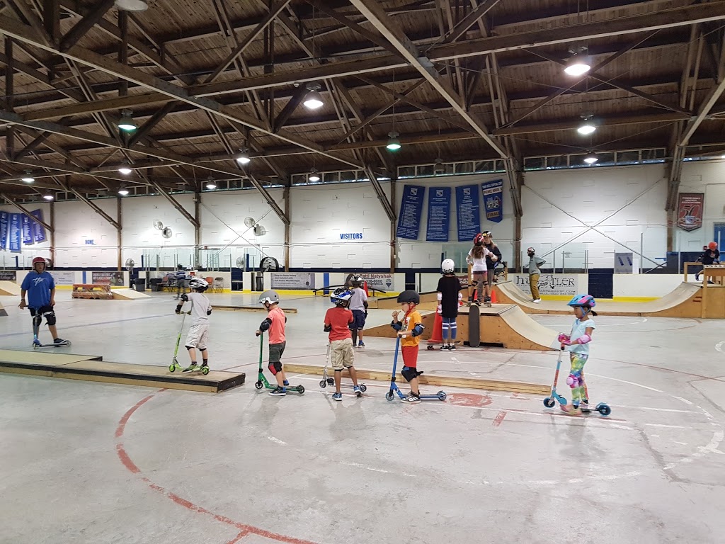 Kinoak Arena and Indoor Skateboard Park | 363 Warminster Dr, Oakville, ON L6L 4N1, Canada | Phone: (905) 338-4191