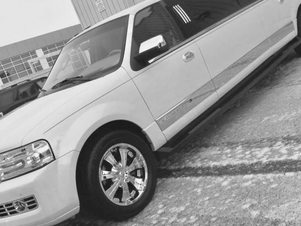 TorontoairportStretchlimo.ca Oshawa Airport Limo | 1145 Thornton Rd N, Oshawa, ON L1H 7K4, Canada | Phone: (289) 634-6585