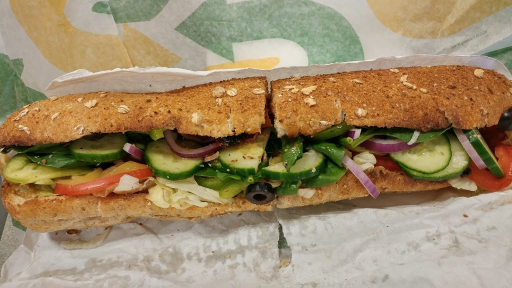 Subway | 2455 Dollarton Hwy Unit 120, North Vancouver, BC V7H 1A6, Canada | Phone: (604) 929-7232