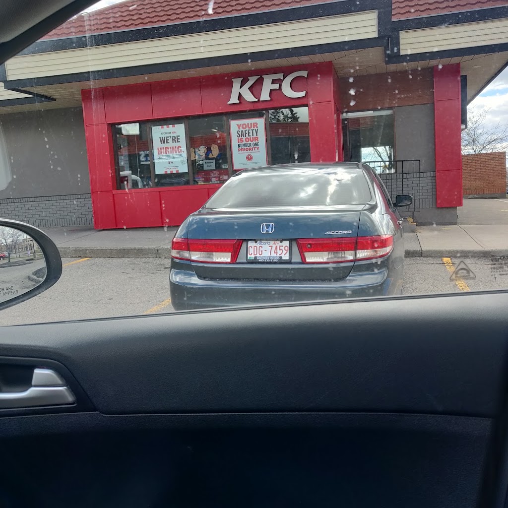 KFC | 20 Crowfoot Crescent NW, Calgary, AB T3G 3T2, Canada | Phone: (403) 239-6665