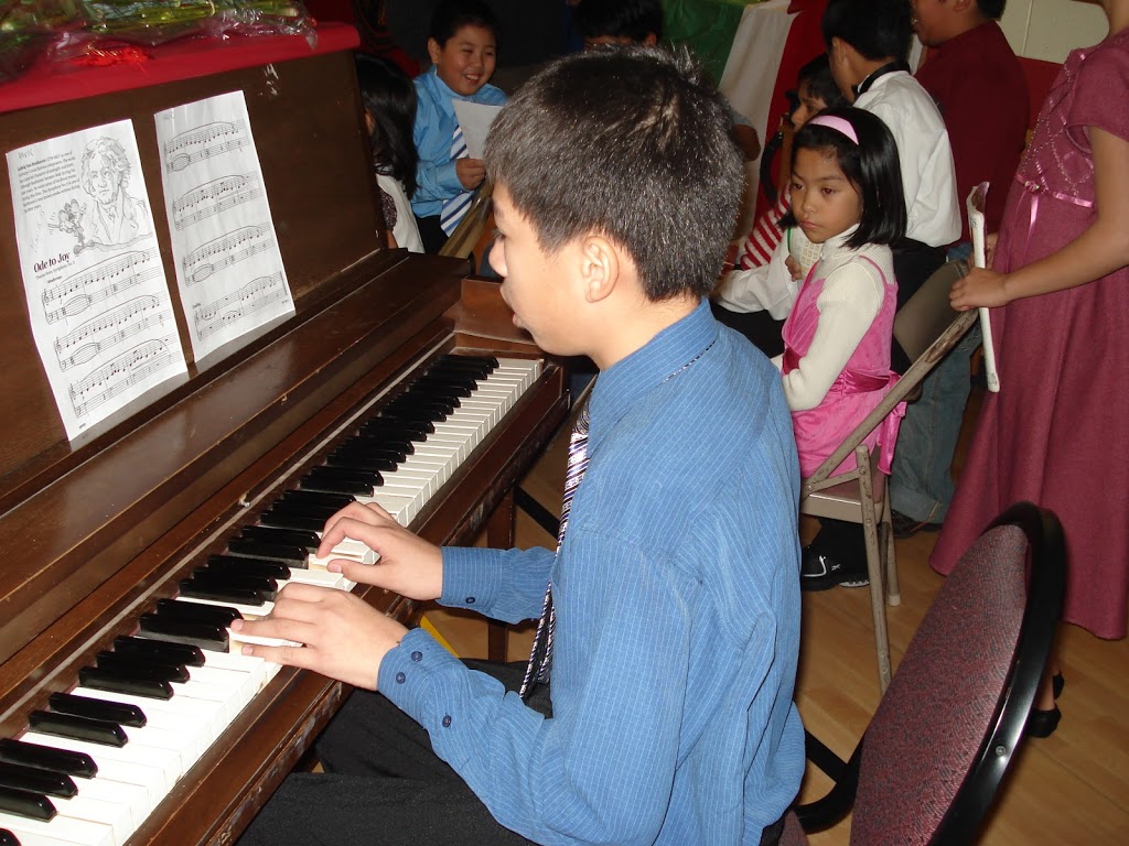 Piano Teacher - Music Net School North York Toronto | 50 Tuscarora Dr, North York, ON M2H 2K3, Canada | Phone: (416) 499-3242