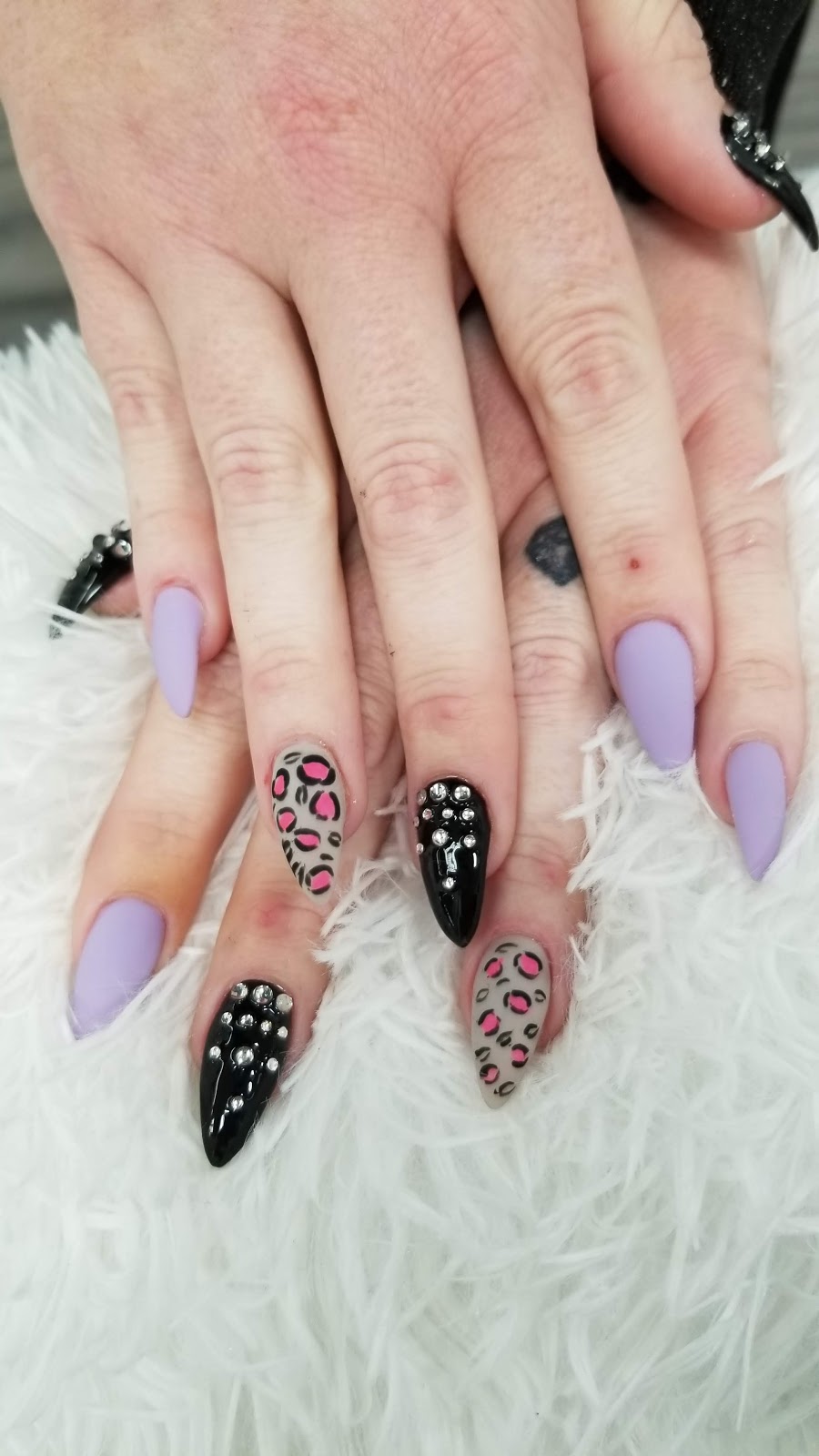 Regal Nails, Salon & Spa | 175 Murphy Rd, Orillia, ON L3V 0B5, Canada | Phone: (705) 325-6668