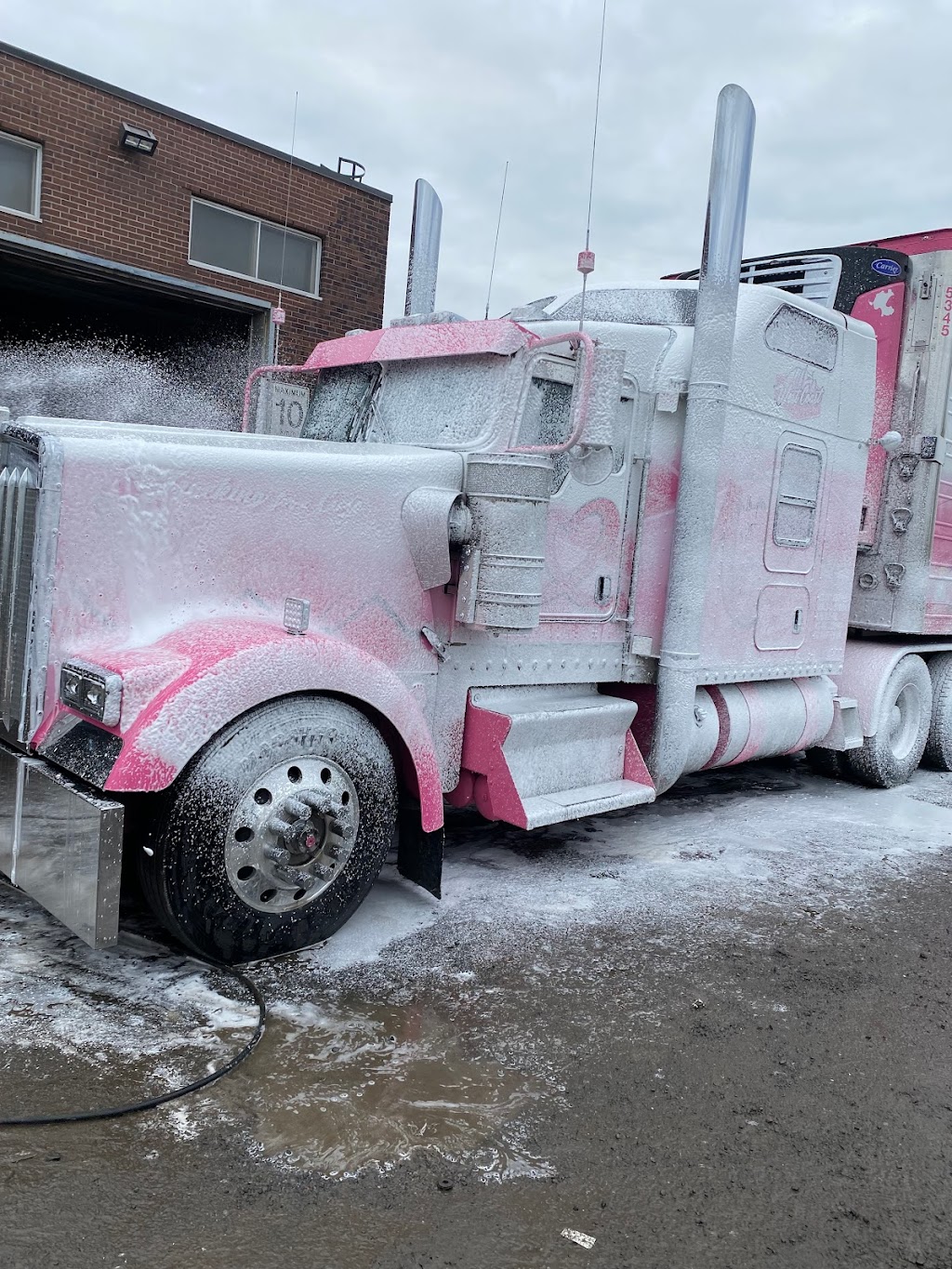 AI TRUCK AND TRAILER WASH AND REPAIR | 4500 Rue Joseph-Dubreuil, Lachine, QC H8T 3C4, Canada | Phone: (514) 444-0459