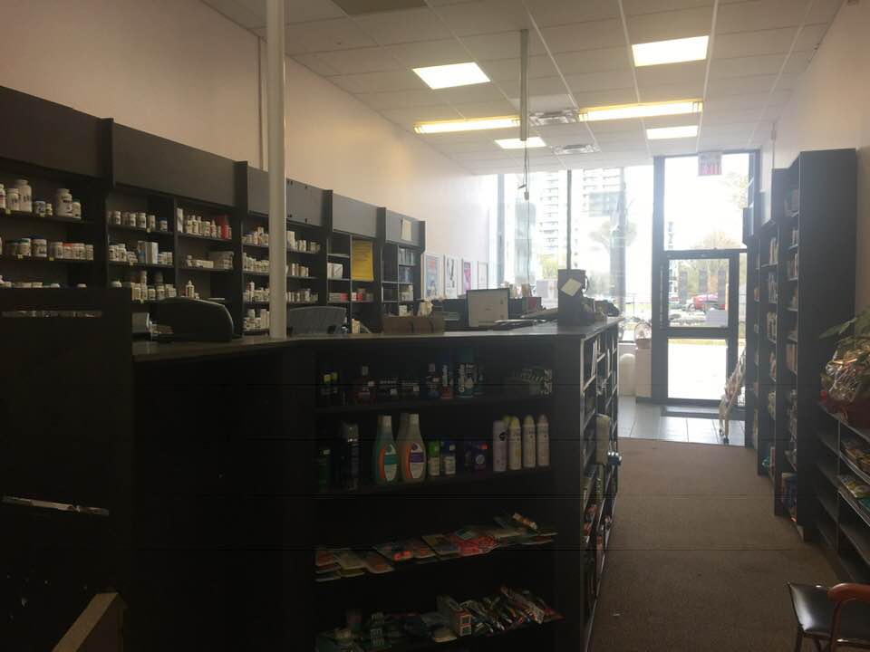 IDA Kerr Speers Pharmacy | 496 Kerr St, Oakville, ON L6K 3C5, Canada | Phone: (905) 844-1671