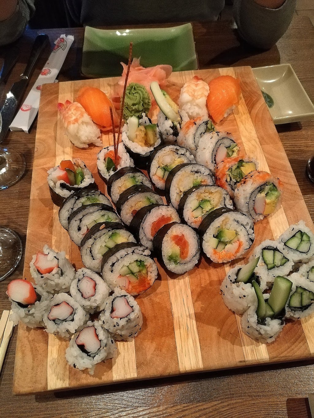 Lyna Sushi | 219 Boulevard Maloney O, Gatineau, QC J8P 3V9, Canada | Phone: (819) 893-0937