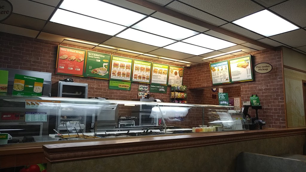 Subway | Gorge Shopping Center, 2935 Tillicum Rd, Victoria, BC V9A 2A6, Canada | Phone: (250) 380-6611