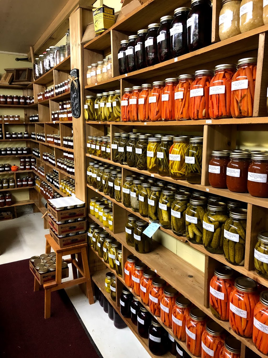 Farmers Pantry | 4170 10 Ave SW, Salmon Arm, BC V1E 3B5, Canada | Phone: (250) 804-5856