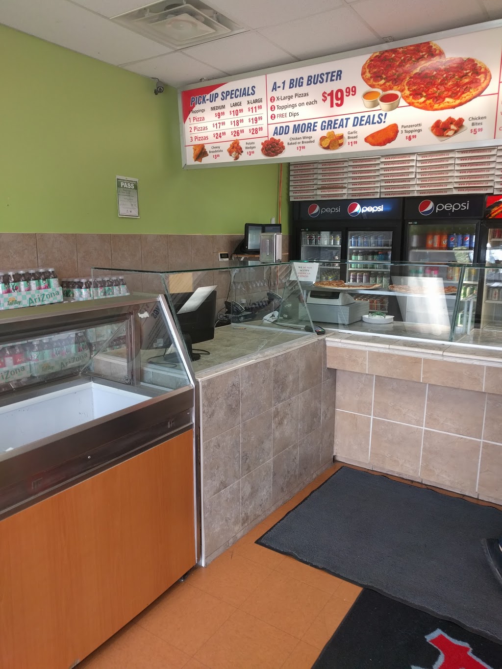 A1 Pizza Centre | 2 Castlewood Blvd, Dundas, ON L9H 7M8, Canada | Phone: (905) 627-5051