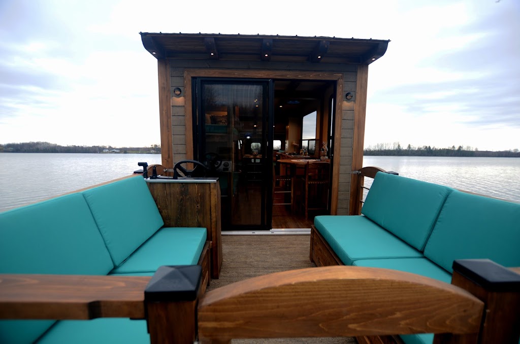 Voyageur Houseboats | Willis Dr, Pinawa, MB R0E 1L0, Canada | Phone: (431) 996-5280