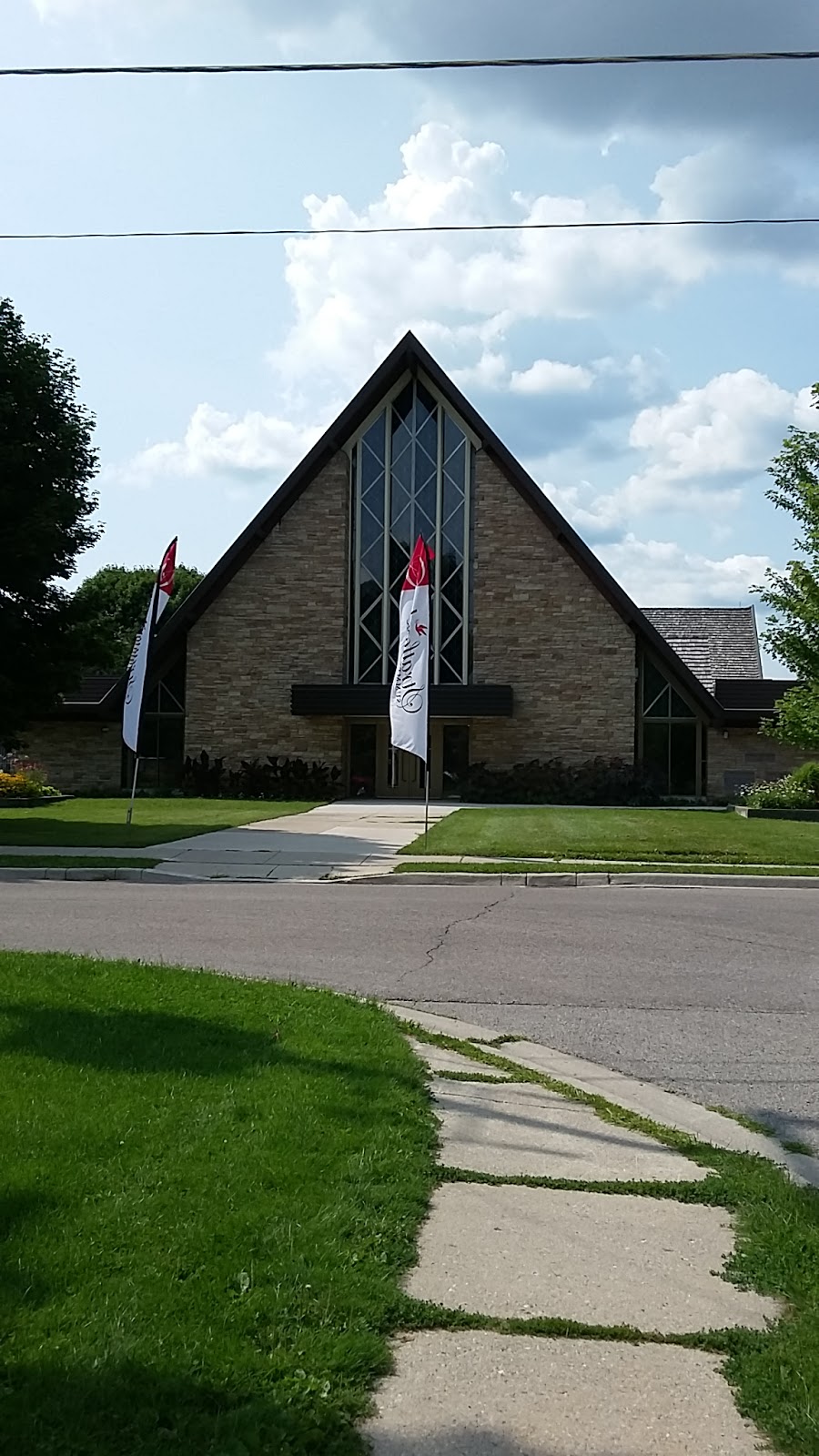 Avondale United Church | 194 Avondale Ave, Stratford, ON N5A 6N4, Canada | Phone: (519) 271-7946