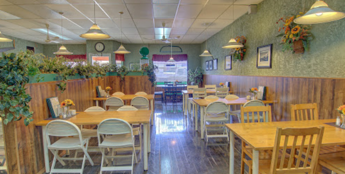 CJs Deli and Restaurant | 4906 50 St, Forestburg, AB T0B 1N0, Canada | Phone: (780) 582-4196