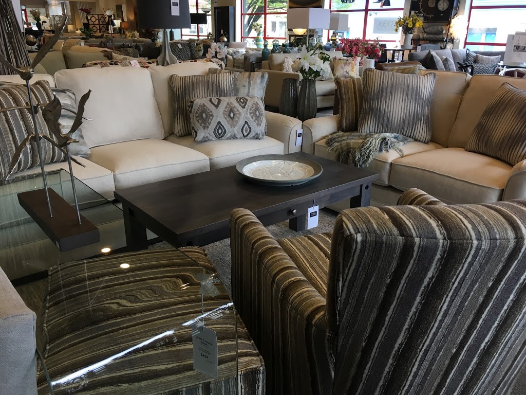 Max Furniture | 3460 Quadra St, Victoria, BC V8X 1G6, Canada | Phone: (250) 590-7133