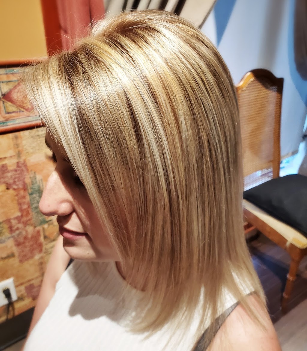 LArt de la coiffure | 300 Rue Benoît, Saint-Amable, QC J0L 1N0, Canada | Phone: (450) 733-3300