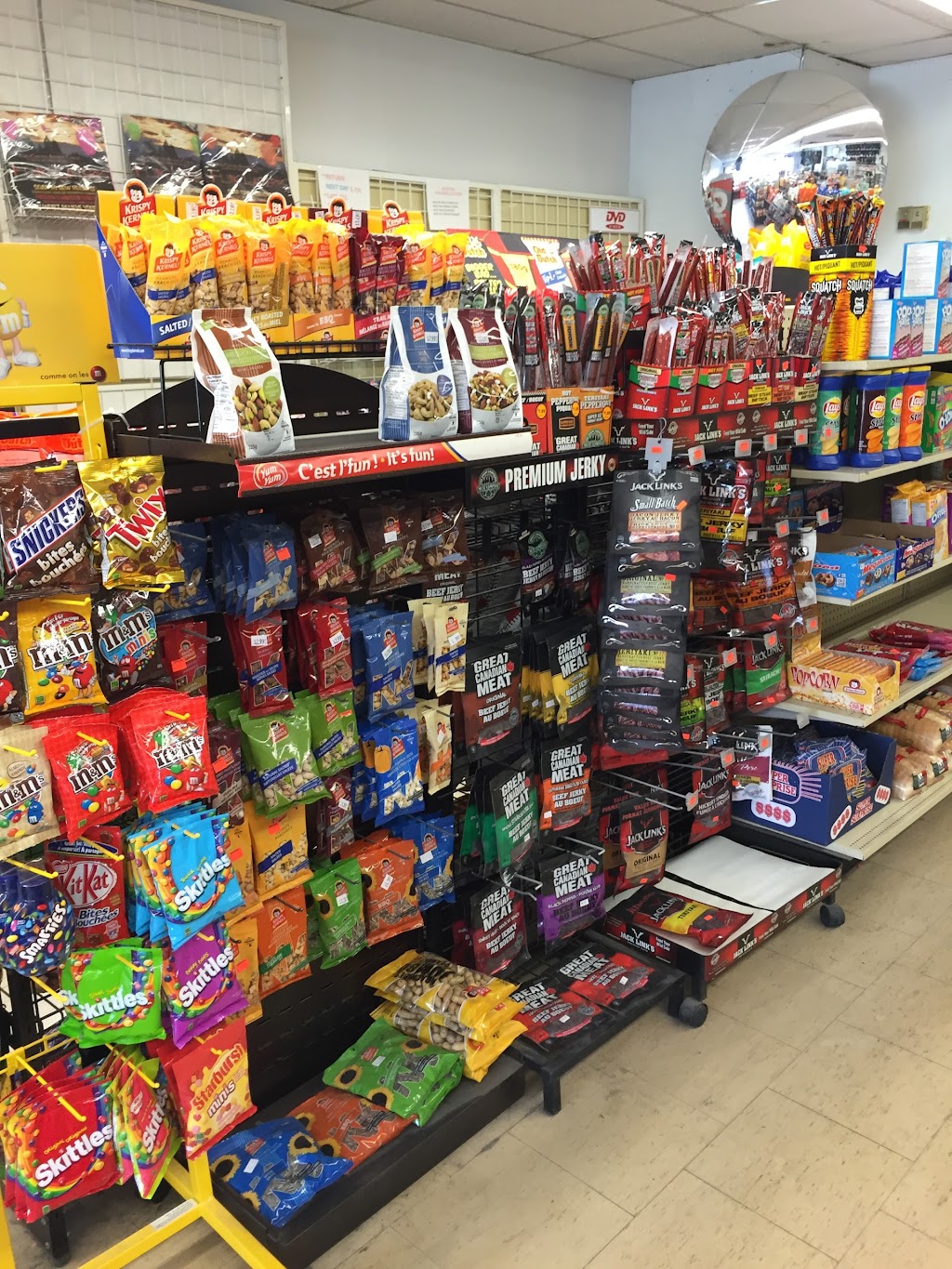 West End Convenience | 499 Dundas St W, Trenton, ON K8V 6C4, Canada | Phone: (613) 394-4323