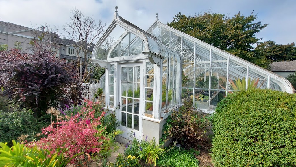 Greenhouse in Spadina Museum | 285 Spadina Rd, Toronto, ON M5R 2V5, Canada | Phone: (416) 392-6910