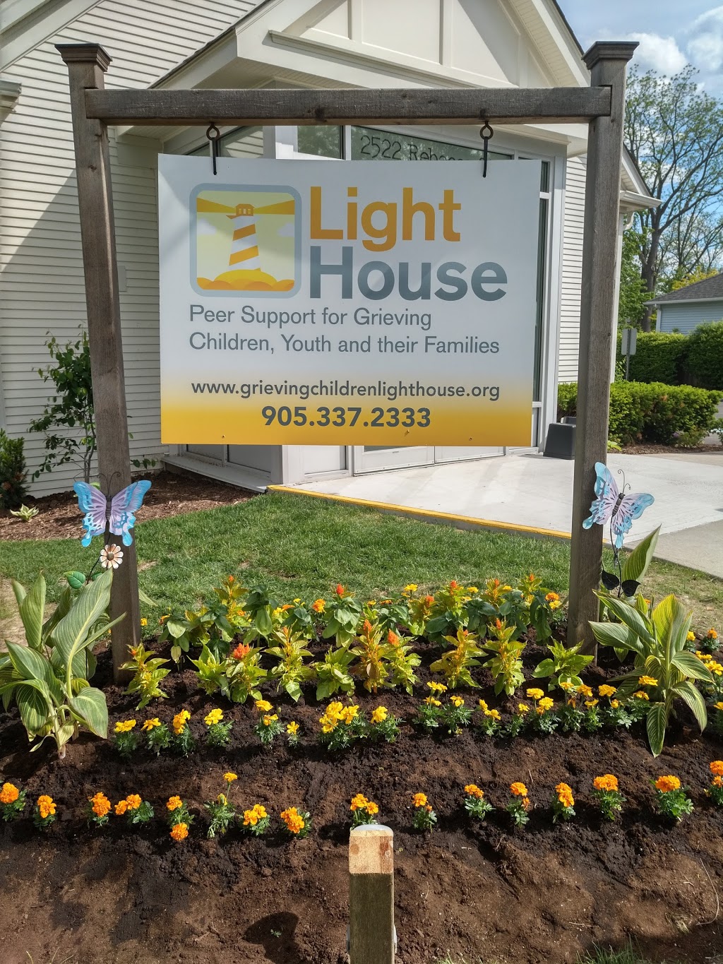 Lighthouse Program For Grieving | 2522 Rebecca St, Oakville, ON L6L 6N8, Canada | Phone: (905) 337-2333