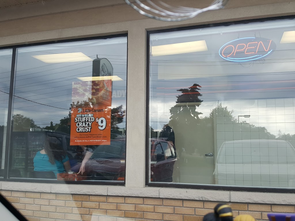 Little Caesars Pizza | 816 Chemong Rd, Peterborough, ON K9H 2L4, Canada | Phone: (705) 749-9989