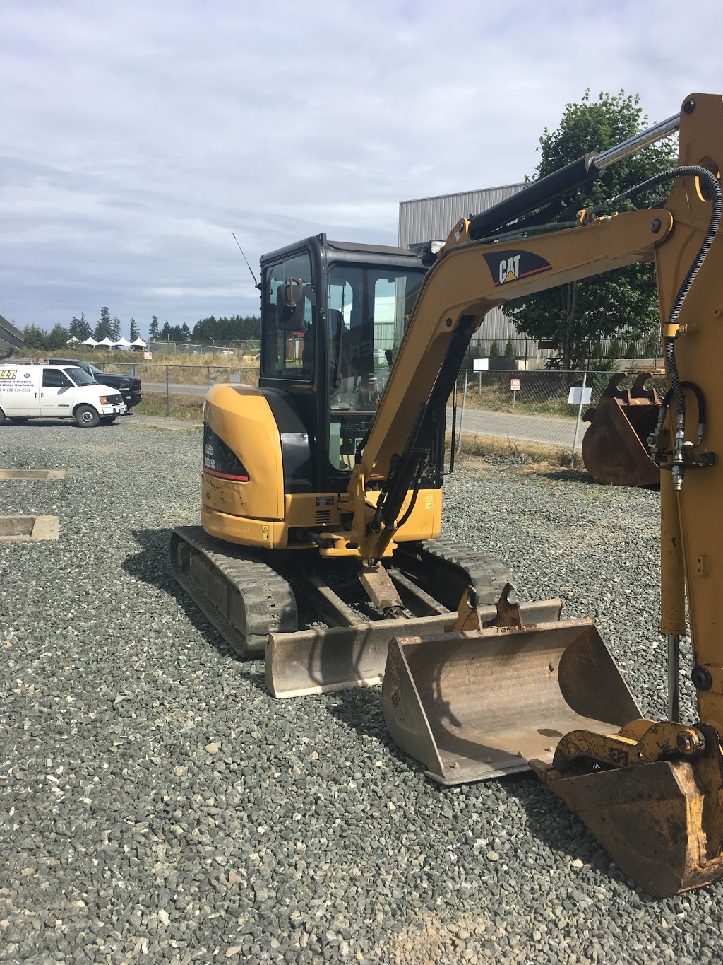 Daves Bobcat & Excavating Svc | 2348 NW Bay Rd, Nanoose Bay, BC V9P 9B3, Canada | Phone: (250) 228-5070