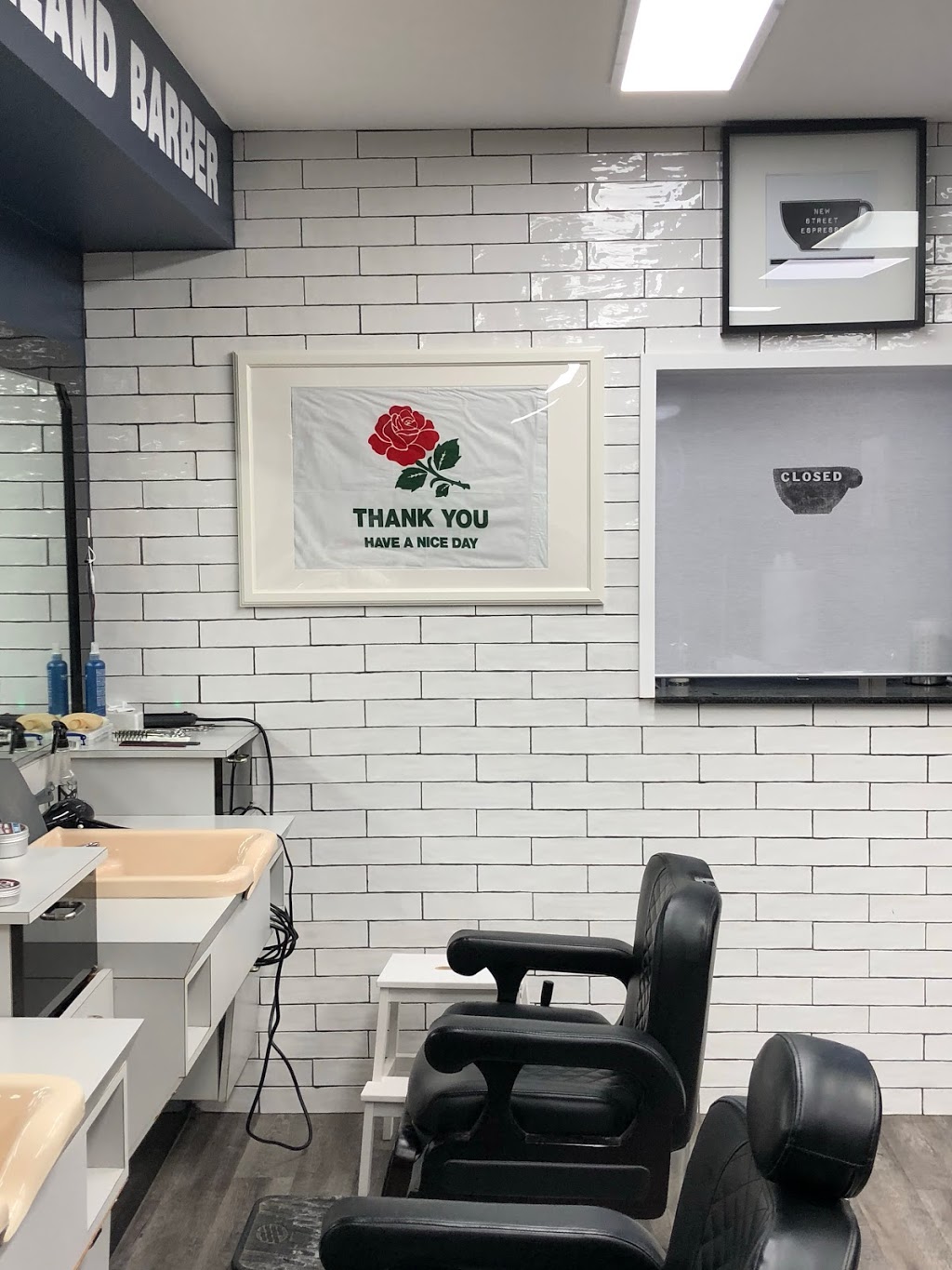 Roseland Barber | 3025 New St, Burlington, ON L7R 1K3, Canada | Phone: (905) 637-8745